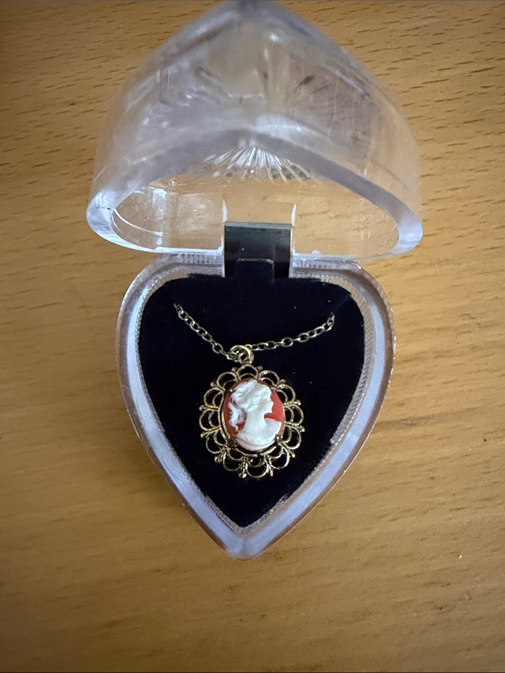 Gold Filigree Cameo Pendant Necklace in White and Coral